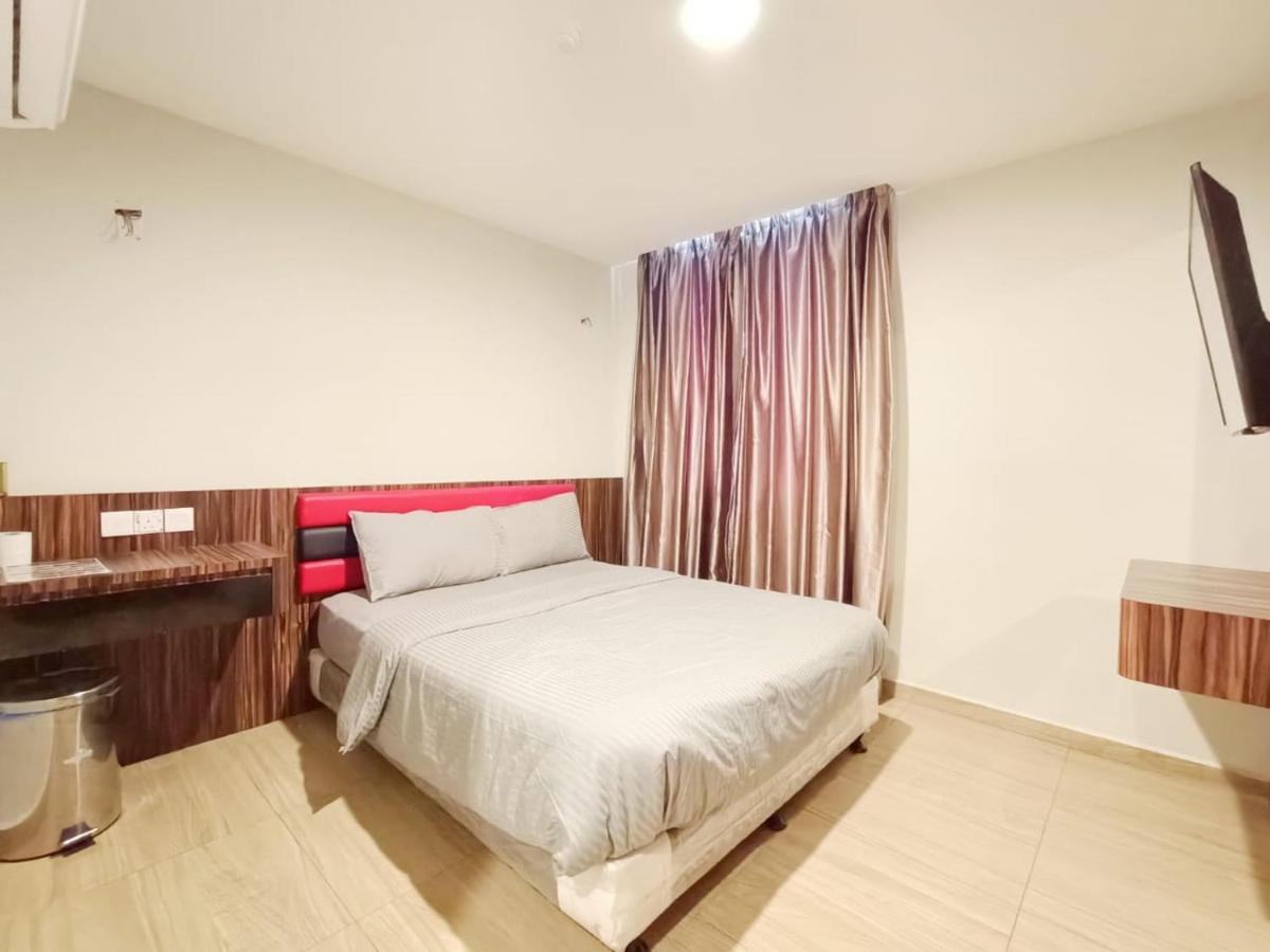 Mount Austin Happy Hotel Johor Bahru Exteriör bild